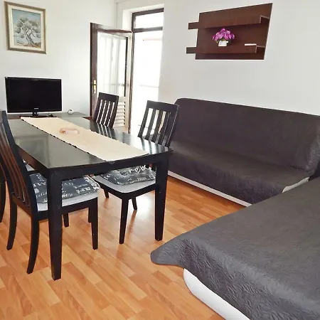 Apartment Katja